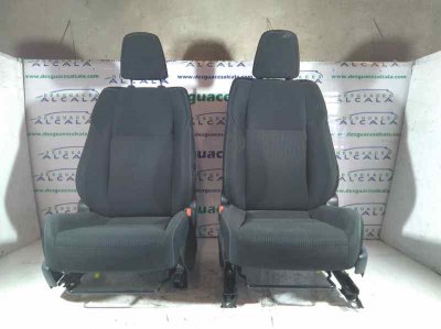 JUEGO ASIENTOS COMPLETO TOYOTA RAV 4 Active