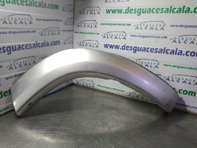 ALETIN TRASERO IZQUIERDO TOYOTA RAV 4 (A2) 2.0 D-4D Executive 4X4 (2003->)