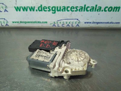 MOTOR ELEVALUNAS DELANTERO DERECHO SEAT LEON (1M1) Signo