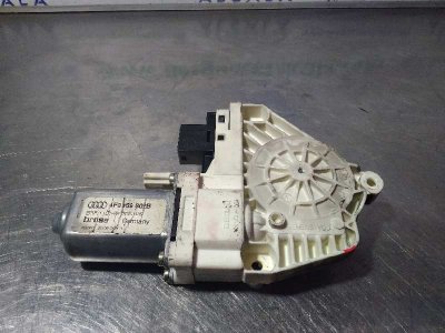 MOTOR ELEVALUNAS DELANTERO DERECHO de 3.0 TDI Quattro 