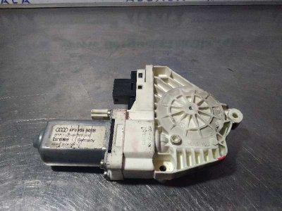 MOTOR ELEVALUNAS DELANTERO DERECHO de 3.0 TDI Quattro 