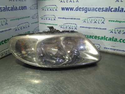 FARO DERECHO CHRYSLER VOYAGER (RG) 3.3 Grand Voyager Limited AWD