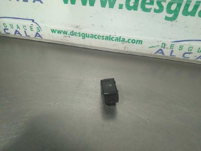 MANDO ELEVALUNAS DELANTERO DERECHO VOLKSWAGEN PASSAT BERLINA (3B3) Advance