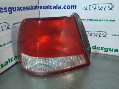 PILOTO TRASERO IZQUIERDO HYUNDAI ELANTRA (XD) 1.6 GLS (4-ptas.) (2004)