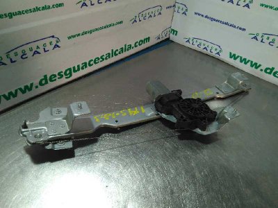 ELEVALUNAS DELANTERO DERECHO