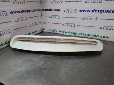 REJILLA DELANTERA de Space Cab Custom 4WD 