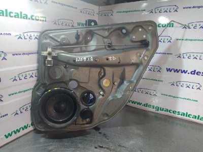 ELEVALUNAS TRASERO DERECHO VOLKSWAGEN GOLF IV BERLINA (1J1) Highline