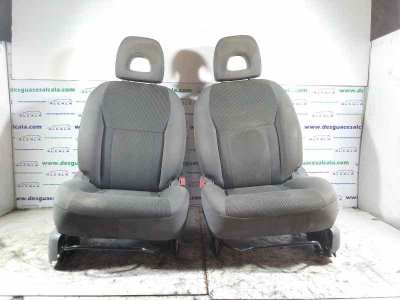 JUEGO ASIENTOS COMPLETO TOYOTA RAV 4 (A2) 2.0 D-4D Executive 4X4 (2003->)