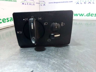 MANDO LUCES FORD FOCUS BERLINA (CAP) Ghia