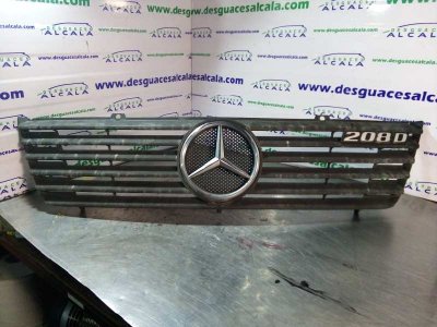 REJILLA DELANTERA MERCEDES-BENZ SPRINTER (W901,W904) CAJA CERR. 208 D (902.361-362) Techo elevado