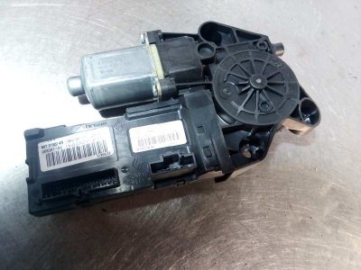 MOTOR ELEVALUNAS DELANTERO IZQUIERDO RENAULT MEGANE III SPORT TOURER Dynamique