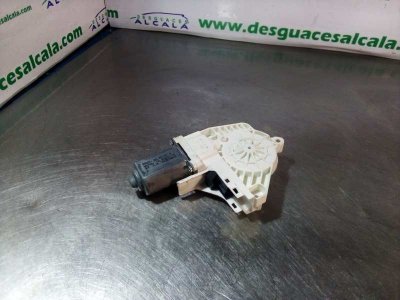 MOTOR ELEVALUNAS DELANTERO IZQUIERDO AUDI A4 BER. (B8) Basis