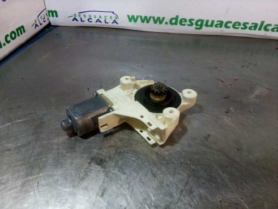 MOTOR ELEVALUNAS DELANTERO DERECHO