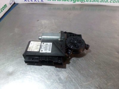 MOTOR ELEVALUNAS DELANTERO IZQUIERDO AUDI A4 BERLINA (8E) 2.5 TDI Quattro (132kW)