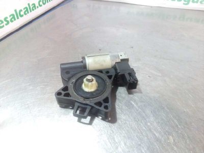 MOTOR ELEVALUNAS DELANTERO DERECHO MAZDA 3 BERLINA (BK) 1.6 CRDT Active