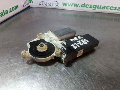 MOTOR ELEVALUNAS DELANTERO IZQUIERDO VOLKSWAGEN GOLF IV BERLINA (1J1) Básico