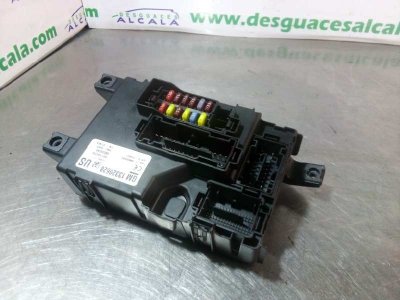 CAJA RELES / FUSIBLES OPEL CORSA D Cosmo