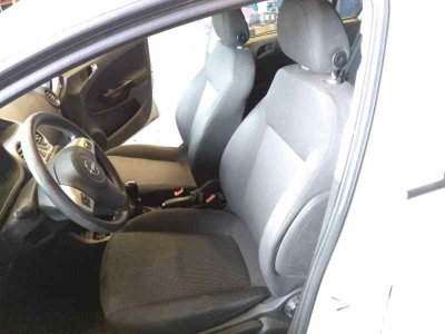 JUEGO ASIENTOS COMPLETO OPEL CORSA D Selective