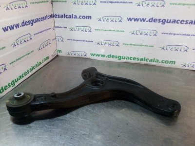 BRAZO SUSPENSION INFERIOR DELANTERO DERECHO de L1H1 Ka 2,8t 