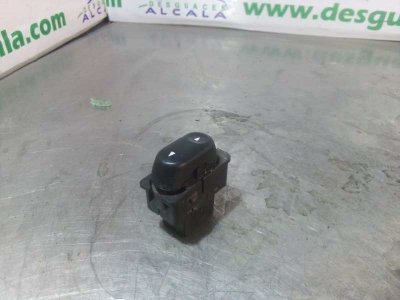 MANDO ELEVALUNAS DELANTERO DERECHO LAND ROVER FREELANDER S Familiar