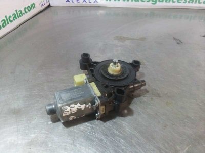MOTOR ELEVALUNAS DELANTERO IZQUIERDO