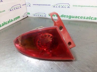 PILOTO TRASERO IZQUIERDO SEAT LEON (1P1) Reference