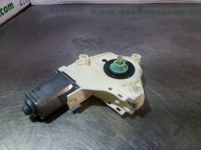 MOTOR ELEVALUNAS TRASERO DERECHO LAND ROVER DISCOVERY V6 TD SE