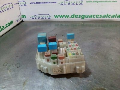 CAJA RELES / FUSIBLES