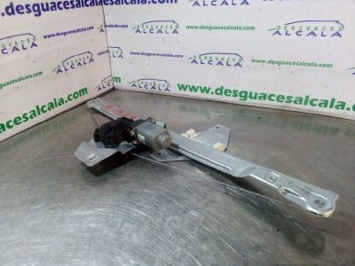 ELEVALUNAS DELANTERO DERECHO