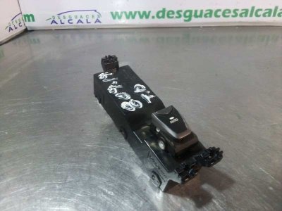 MANDO ELEVALUNAS TRASERO DERECHO HYUNDAI SANTA FE (DM) Klass 2WD