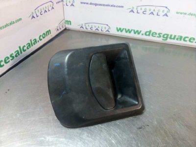 MANETA EXTERIOR DELANTERA IZQUIERDA de Caja cerrada gran espacio 35C... batalla 3300 