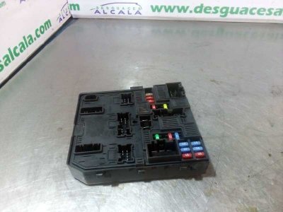 CAJA RELES / FUSIBLES NISSAN PULSAR (C13) Acenta