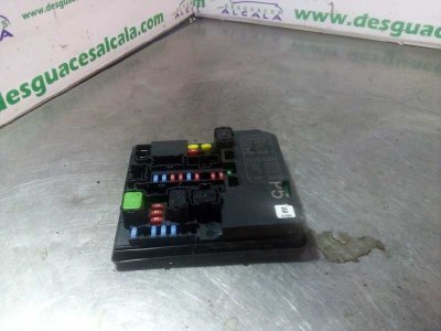 CAJA RELES / FUSIBLES NISSAN JUKE (F15) Acenta