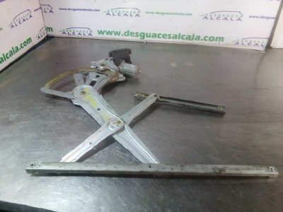 ELEVALUNAS TRASERO IZQUIERDO TOYOTA COROLLA VERSO (R1) 2.2 D-4D Luna