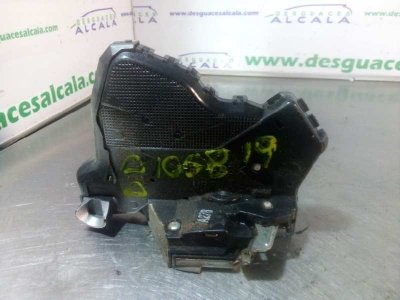 CERRADURA PUERTA DELANTERA DERECHA TOYOTA COROLLA VERSO (R1) 2.2 D-4D Luna