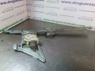 ELEVALUNAS DELANTERO DERECHO