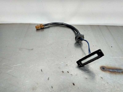 PULSADOR MALETERO / PORTON  de M30d 
