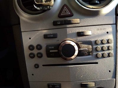 RADIO CD OPEL CORSA D Cosmo