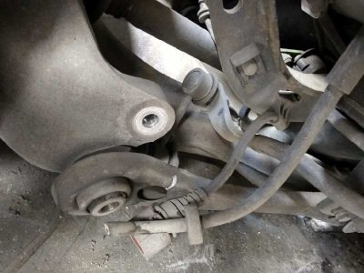 BRAZO SUSPENSION INFERIOR TRASERO IZQUIERDO AUDI A6 BERLINA (4F2) 3.0 TDI Quattro (171kW)