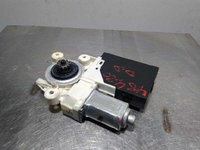 MOTOR ELEVALUNAS DELANTERO DERECHO VOLVO S40 BERLINA 1.6 D Kinetic