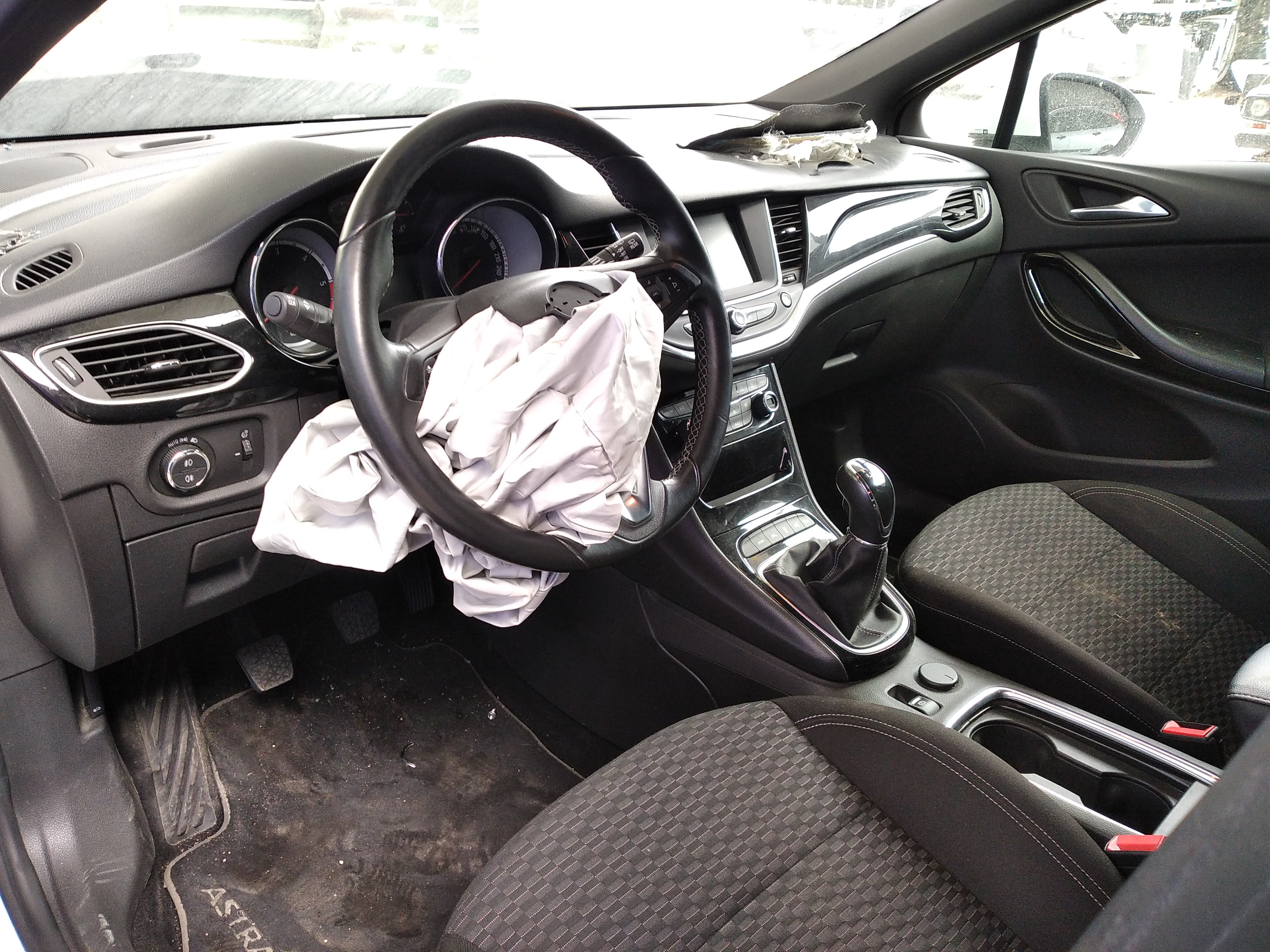 ▷ DESPIECE COMPLETO Opel Astra K 5p, Desguace