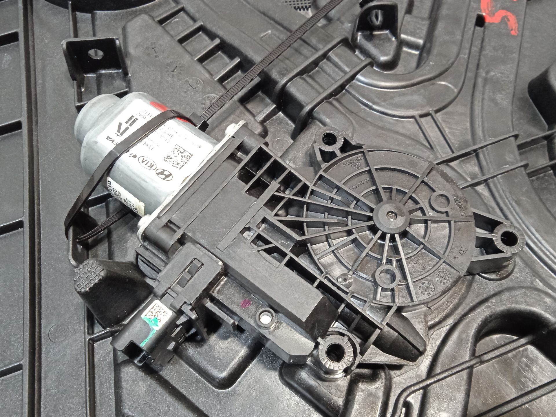 elevalunas delantero derecho hyundai i30 Foto 3 elevalunas delantero derecho hyundai i30 Foto 3