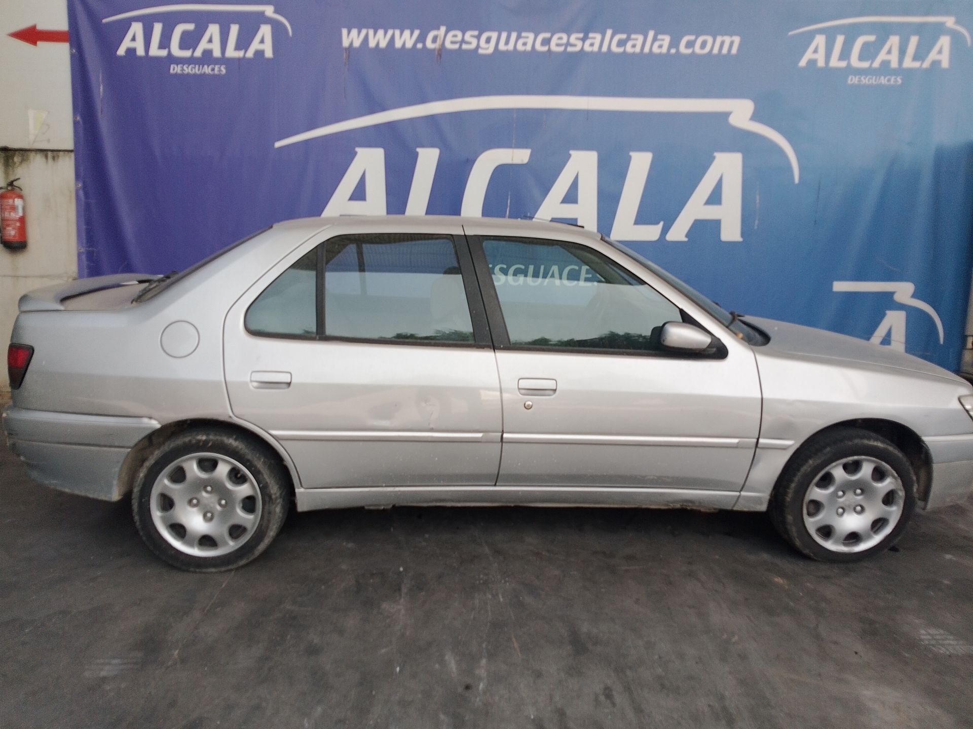 Despiece de PEUGEOT 306 (7B, N3, N5) 1.9 STD