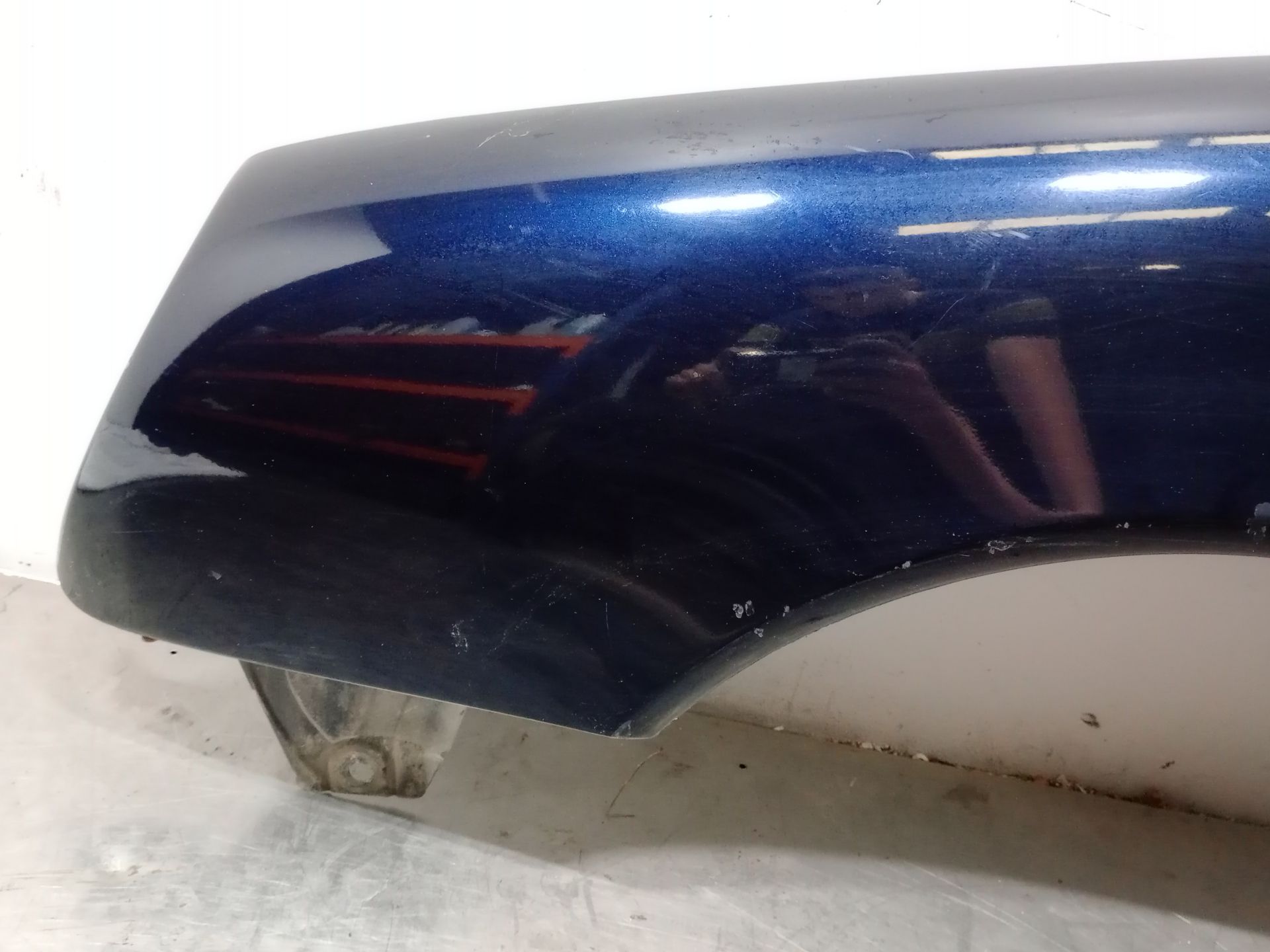 aleta delantera izquierda mercedes-benz clase e Foto 2 aleta delantera izquierda mercedes-benz clase e Foto 2