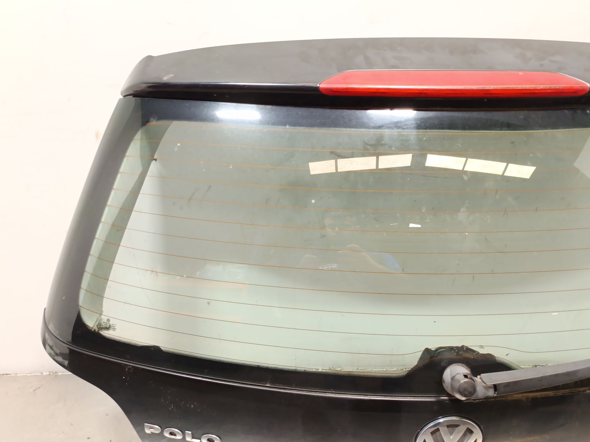 porton trasero volkswagen polo iv Foto 2 porton trasero volkswagen polo iv Foto 2