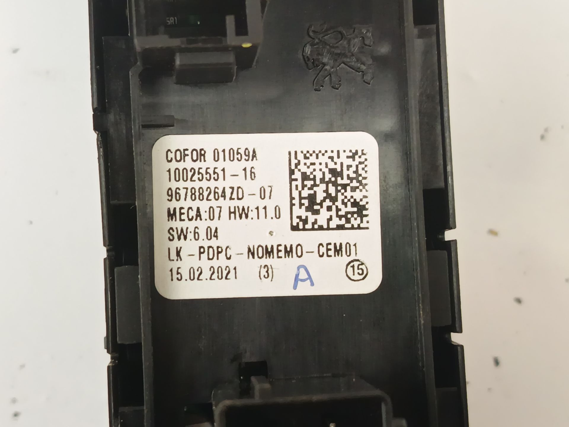 mando elevalunas delantero izquierdo opel corsa f Foto 4 mando elevalunas delantero izquierdo opel corsa f Foto 4