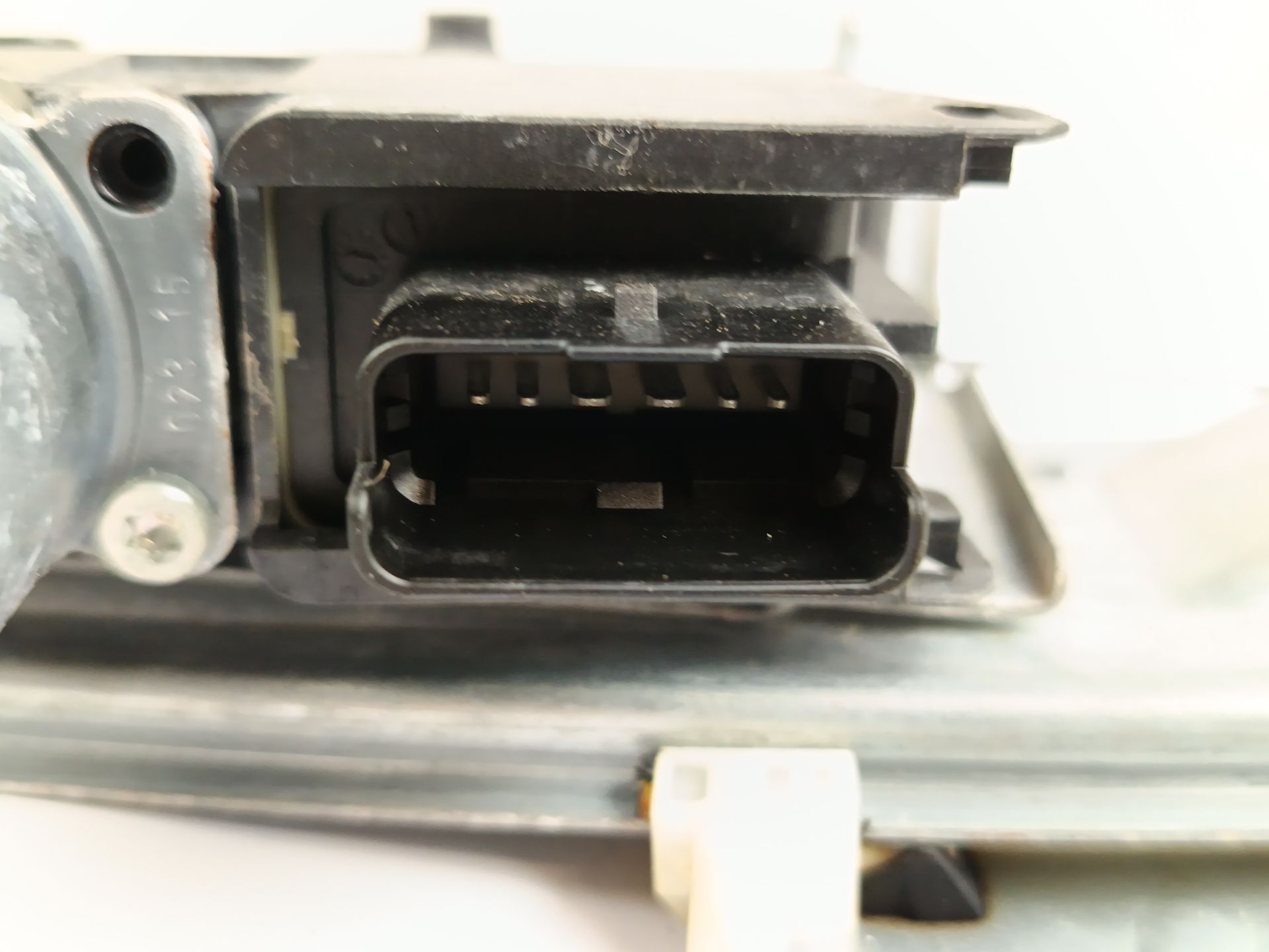 elevalunas delantero izquierdo peugeot 208 i Foto 2 elevalunas delantero izquierdo peugeot 208 i Foto 2