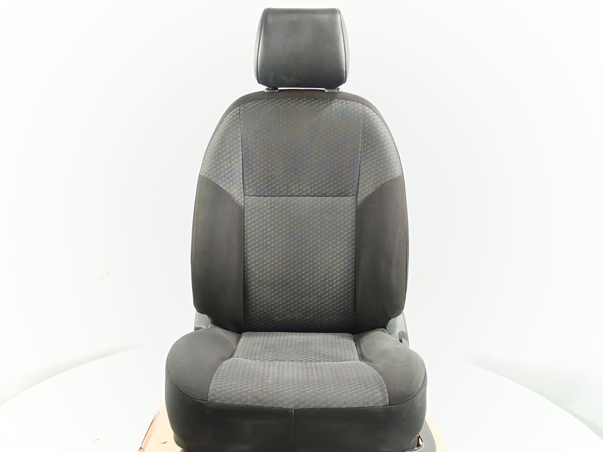 ASIENTO DELANTERO IZQUIERDO
