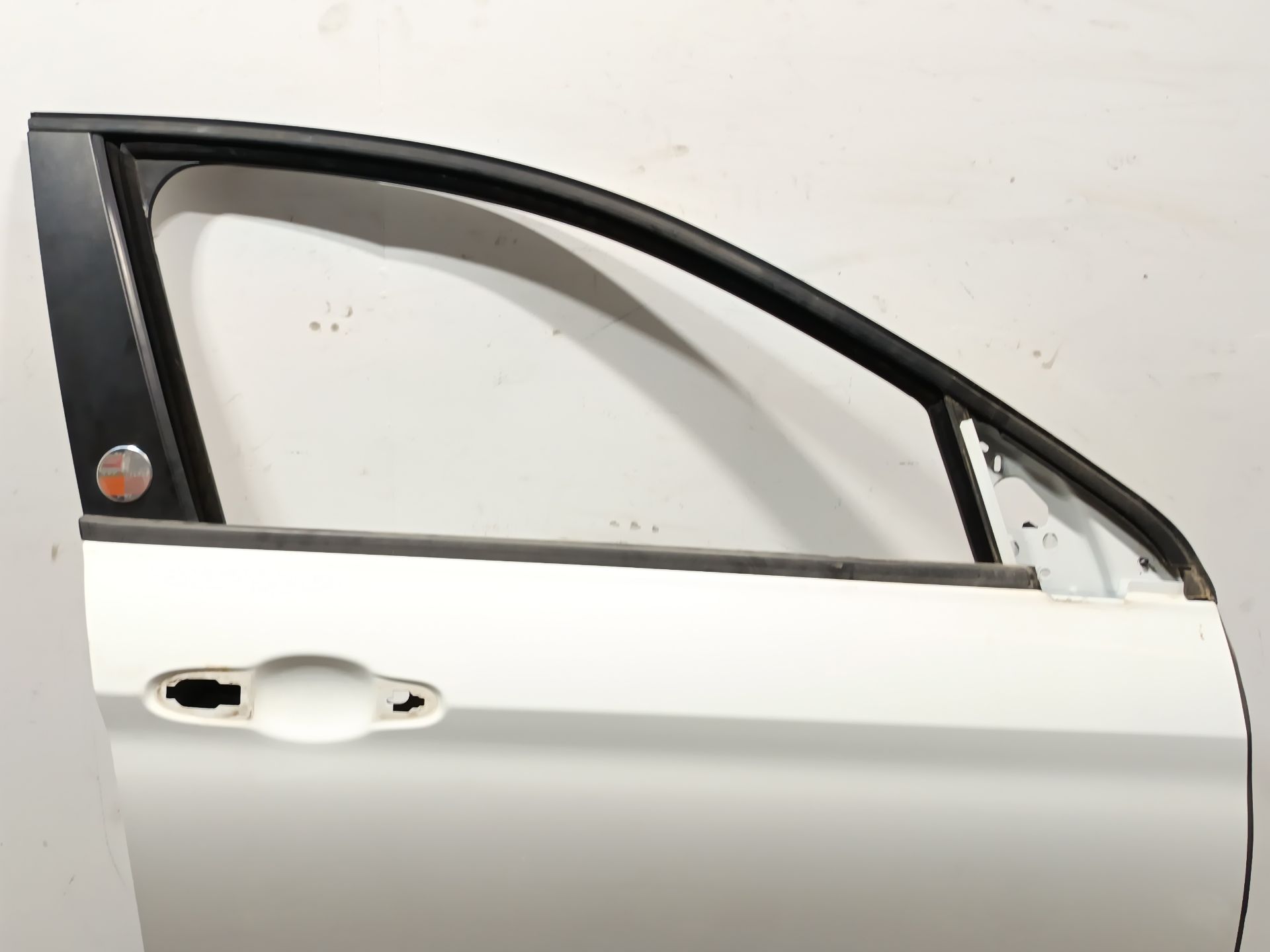 puerta delantera derecha fiat tipo hatchback Foto 2 puerta delantera derecha fiat tipo hatchback Foto 2