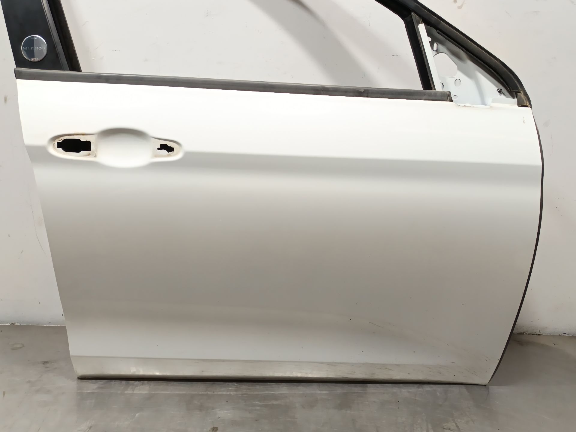 puerta delantera derecha fiat tipo hatchback Foto 3 puerta delantera derecha fiat tipo hatchback Foto 3